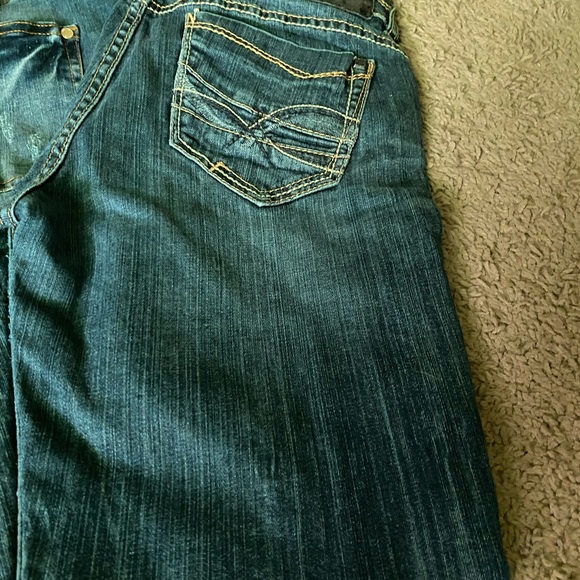 Clothes - Picture 7 of 16